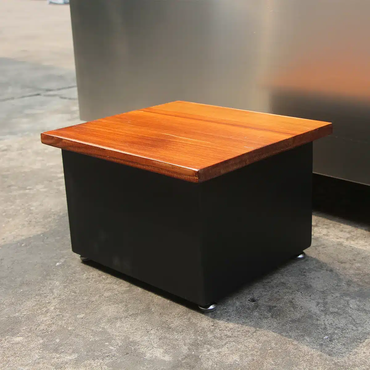 Bropool CT-26 cold plunge wood-finish step detail